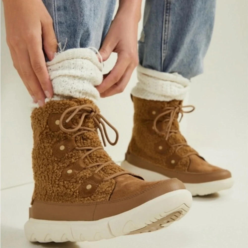 Sorel Explorer ll Joan Cozy Boot - Picture 7 of 12